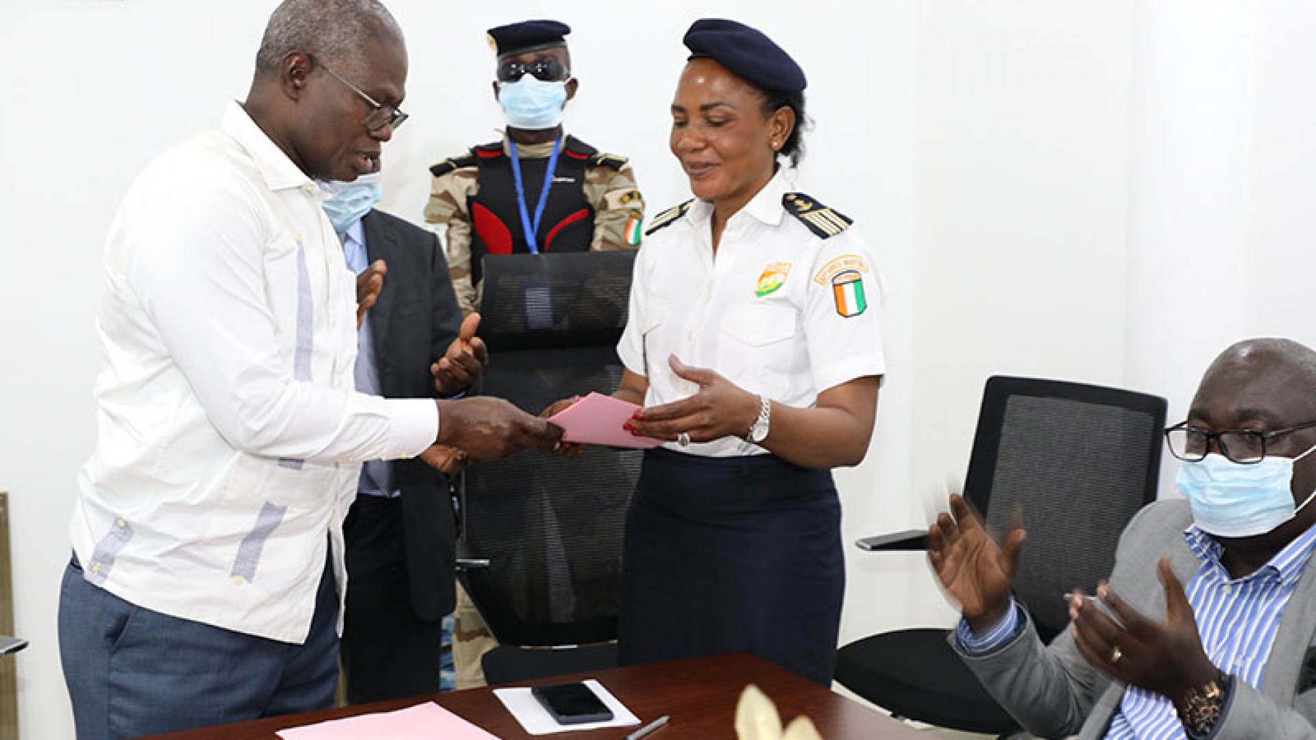 Direction de la Qualité et de la Communication/ Le Lieutenant-Colonel Bako prend officiellement fonction.